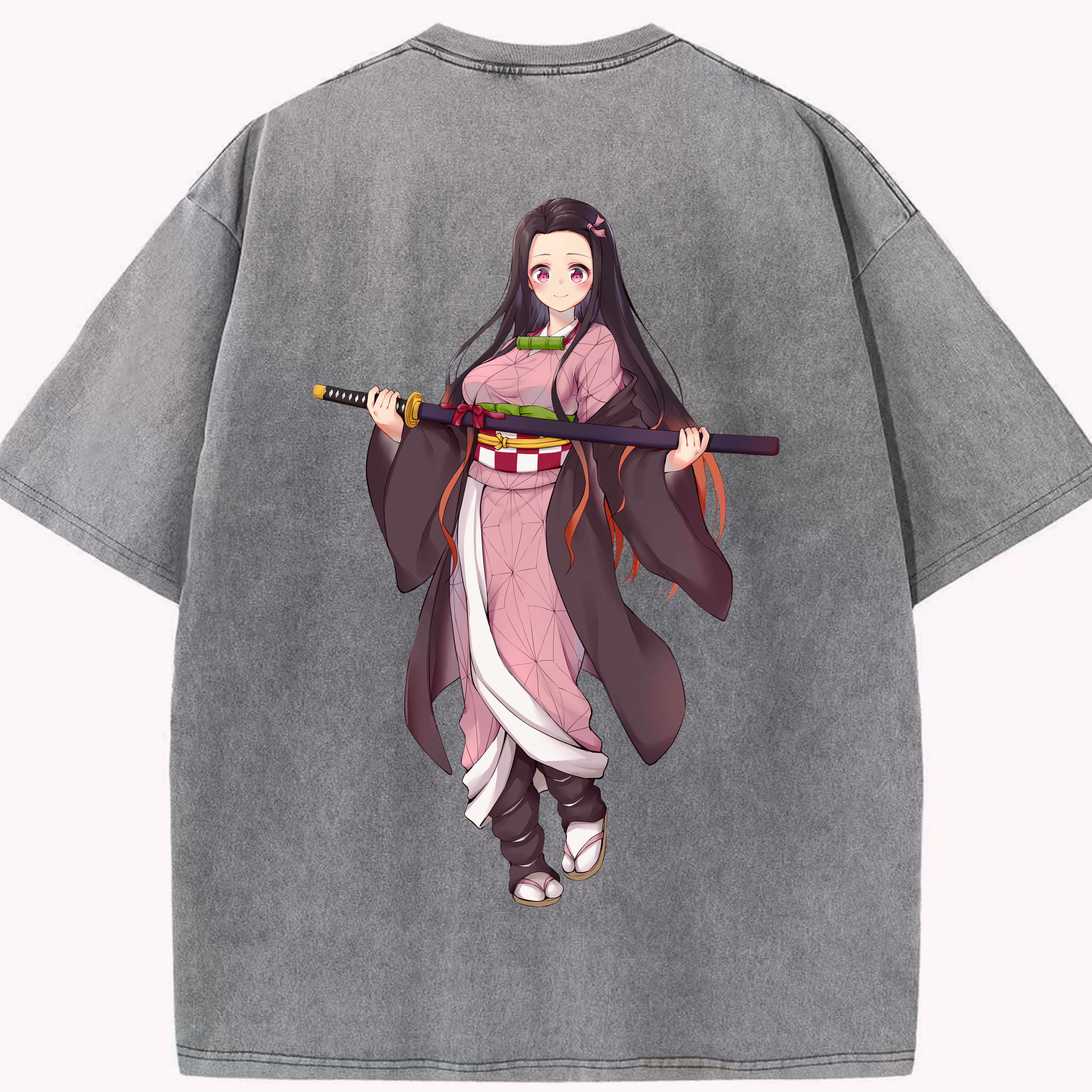 （画像用） 鬼滅の刃（きめつのやいば）竈門 禰󠄀豆子／かまど ねずこ Kamado Nezuko 綿100% ヴィンテージ風 半袖Tシャツ（背面プリント）
