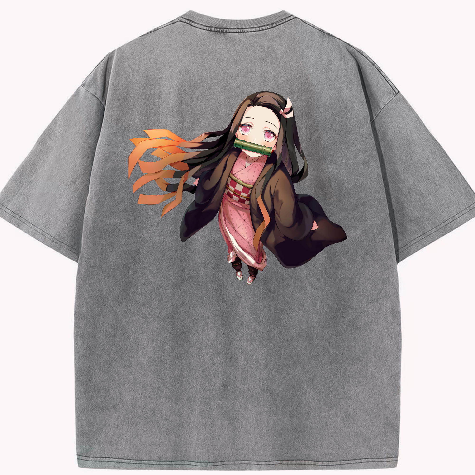 （画像用） 鬼滅の刃（きめつのやいば）竈門 禰󠄀豆子／かまど ねずこ Kamado Nezuko 綿100% ヴィンテージ風 半袖Tシャツ（背面プリント）