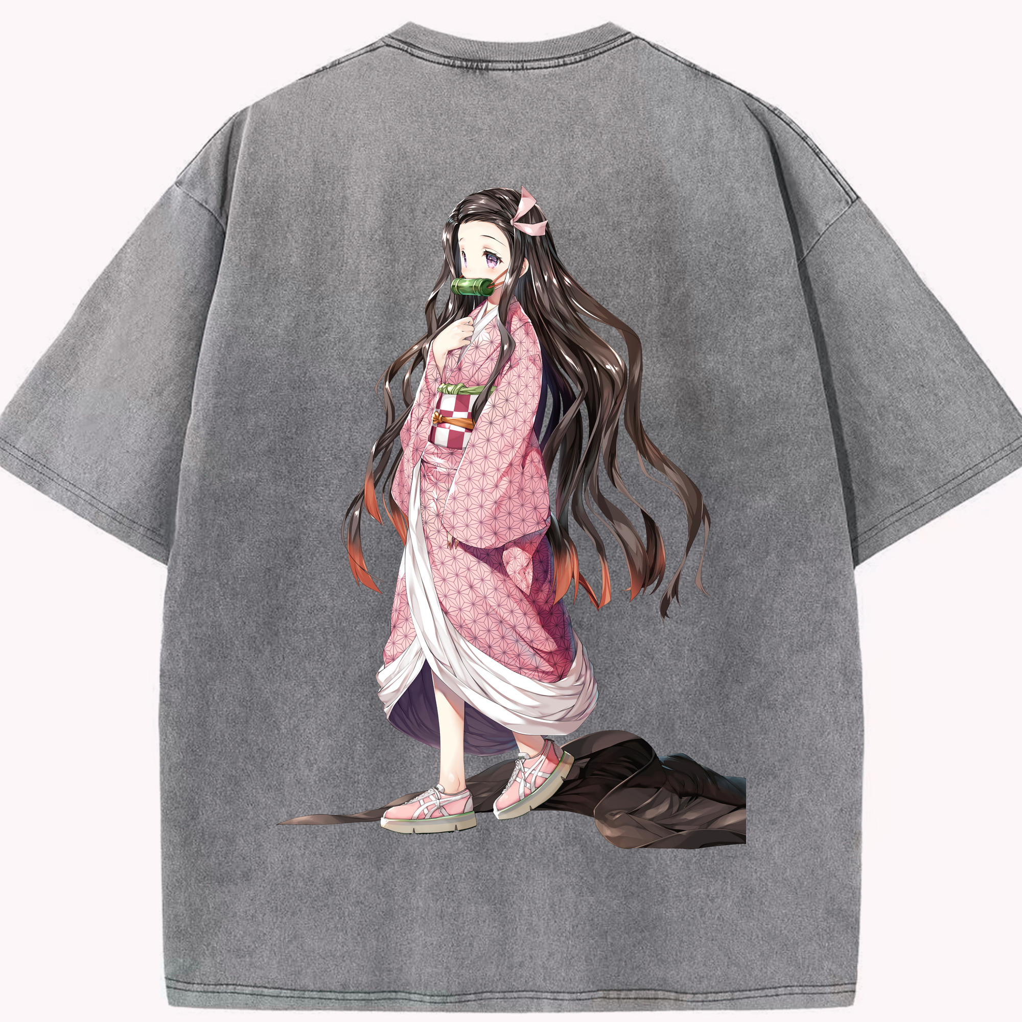 （画像用） 鬼滅の刃（きめつのやいば）竈門 禰󠄀豆子／かまど ねずこ Kamado Nezuko 綿100% ヴィンテージ風 半袖Tシャツ（背面プリント）