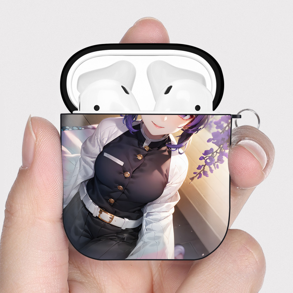 （画像用） 鬼滅の刃（きめつのやいば）蟲柱-胡蝶 しのぶ／こちょう しのぶ Kochou Shinobu AirPods 第2世代保護ケース ハードシェル ブラック 耐衝撃・防指紋・カラビナ付き