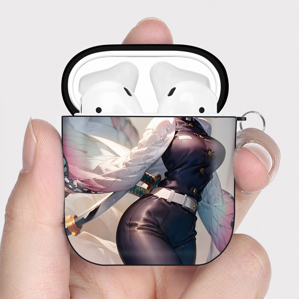 （画像用） 鬼滅の刃（きめつのやいば）蟲柱-胡蝶 しのぶ／こちょう しのぶ Kochou Shinobu AirPods 第2世代保護ケース ハードシェル ブラック 耐衝撃・防指紋・カラビナ付き