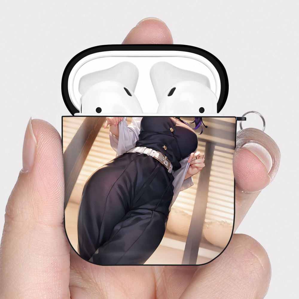 （画像用） 鬼滅の刃（きめつのやいば）蟲柱-胡蝶 しのぶ／こちょう しのぶ Kochou Shinobu AirPods 第2世代保護ケース ハードシェル ブラック 耐衝撃・防指紋・カラビナ付き