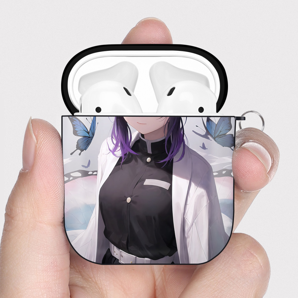 （画像用） 鬼滅の刃（きめつのやいば）蟲柱-胡蝶 しのぶ／こちょう しのぶ Kochou Shinobu AirPods 第2世代保護ケース ハードシェル ブラック 耐衝撃・防指紋・カラビナ付き