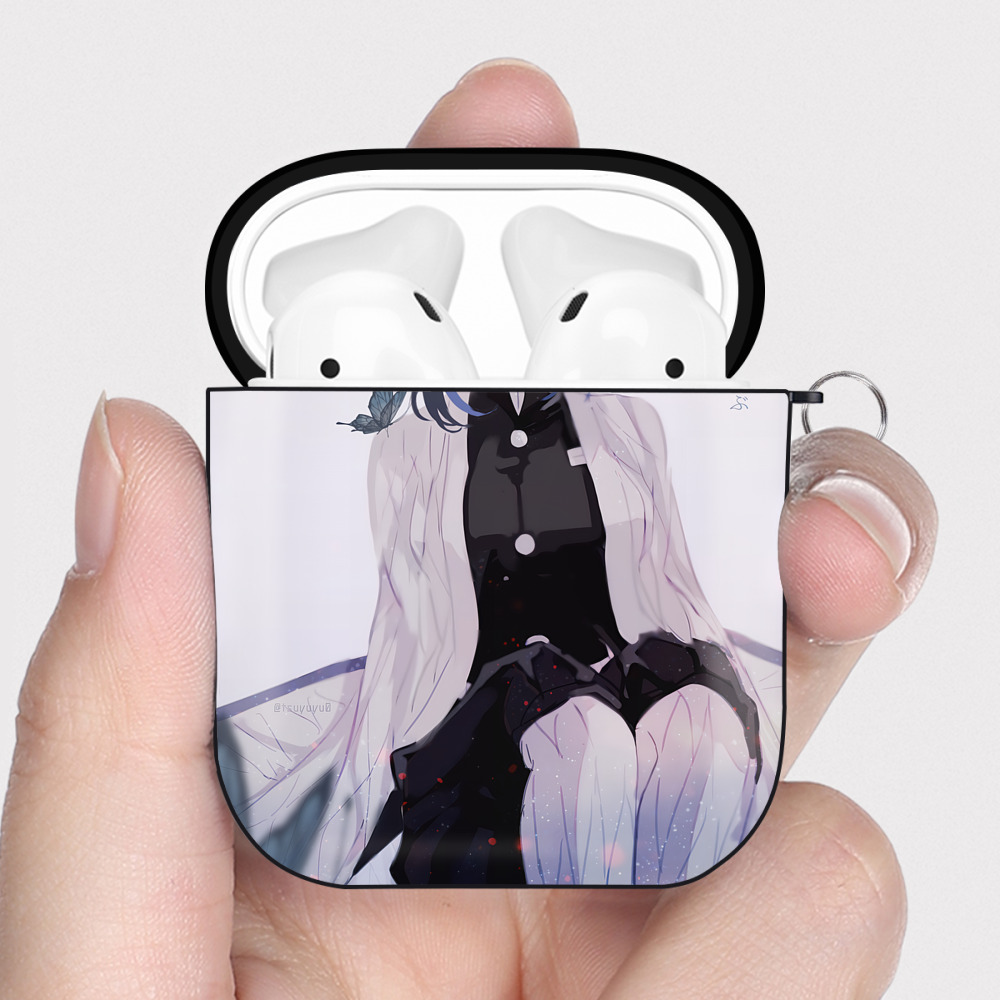 （画像用） 鬼滅の刃（きめつのやいば）蟲柱-胡蝶 しのぶ／こちょう しのぶ Kochou Shinobu AirPods 第2世代保護ケース ハードシェル ブラック 耐衝撃・防指紋・カラビナ付き