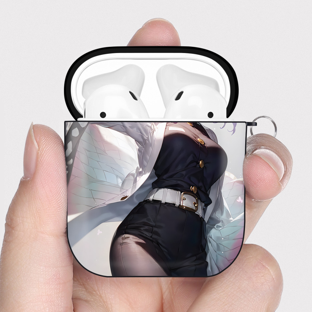 （画像用） 鬼滅の刃（きめつのやいば）蟲柱-胡蝶 しのぶ／こちょう しのぶ Kochou Shinobu AirPods 第2世代保護ケース ハードシェル ブラック 耐衝撃・防指紋・カラビナ付き