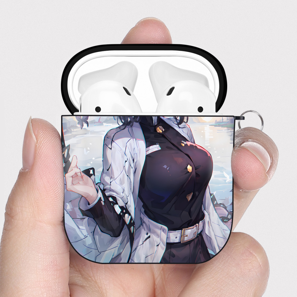 （画像用） 鬼滅の刃（きめつのやいば）蟲柱-胡蝶 しのぶ／こちょう しのぶ Kochou Shinobu AirPods 第2世代保護ケース ハードシェル ブラック 耐衝撃・防指紋・カラビナ付き