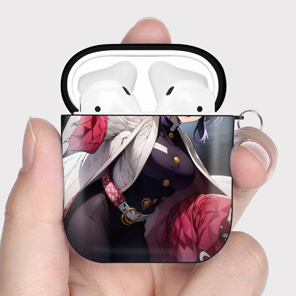 （画像用） 鬼滅の刃（きめつのやいば）蟲柱-胡蝶 しのぶ／こちょう しのぶ Kochou Shinobu AirPods 第2世代保護ケース ハードシェル ブラック 耐衝撃・防指紋・カラビナ付き