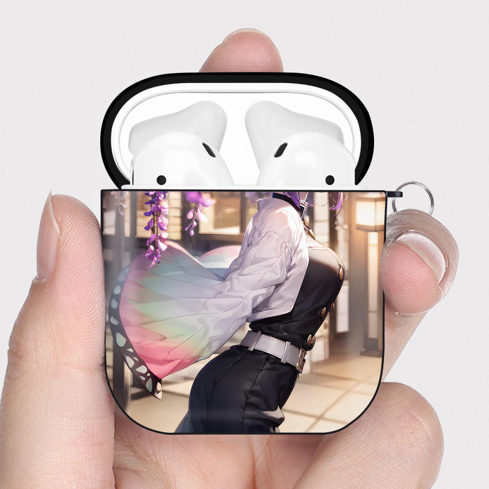 （画像用） 鬼滅の刃（きめつのやいば）蟲柱-胡蝶 しのぶ／こちょう しのぶ Kochou Shinobu AirPods 第2世代保護ケース ハードシェル ブラック 耐衝撃・防指紋・カラビナ付き