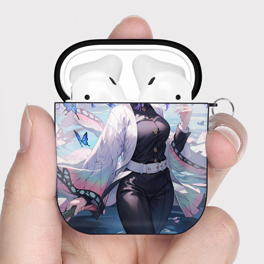 （画像用） 鬼滅の刃（きめつのやいば）蟲柱-胡蝶 しのぶ／こちょう しのぶ Kochou Shinobu AirPods 第2世代保護ケース ハードシェル ブラック 耐衝撃・防指紋・カラビナ付き