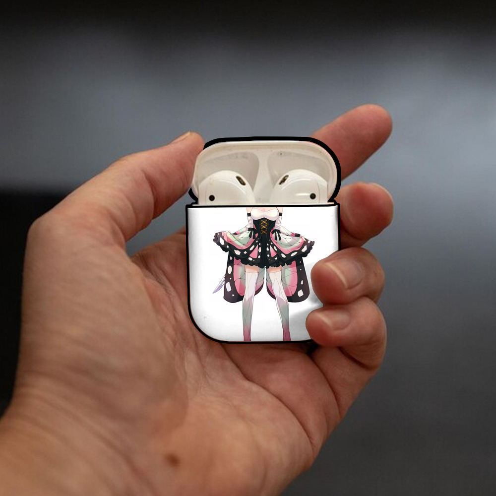 鬼滅の刃（きめつのやいば）蟲柱-胡蝶 しのぶ／こちょう しのぶ Kochou Shinobu AirPods 第2世代保護ケース ハードシェル ブラック 耐衝撃・防指紋・カラビナ付き