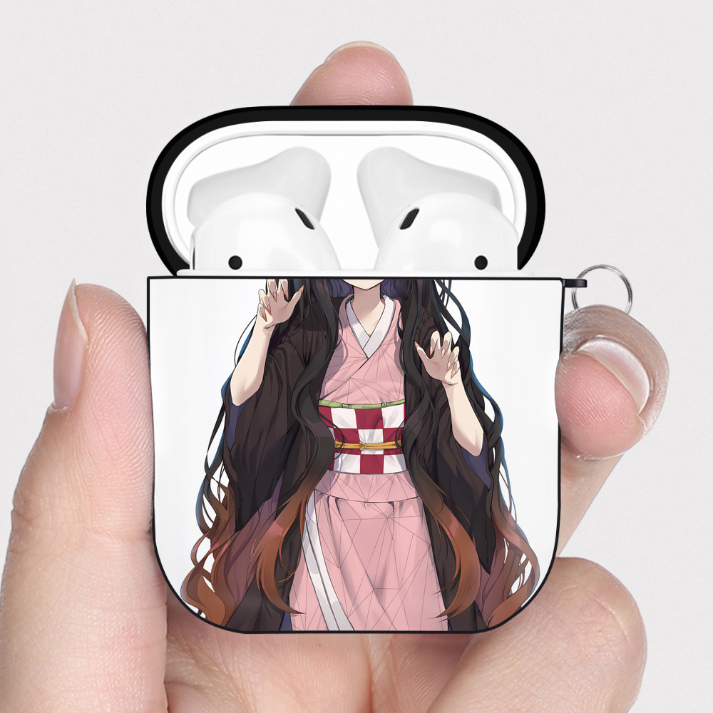 （画像用） 鬼滅の刃（きめつのやいば）竈門 禰󠄀豆子／かまど ねずこ Kamado Nezuko AirPods 第2世代保護ケース ハードシェル ブラック 耐衝撃・防指紋・カラビナ付き