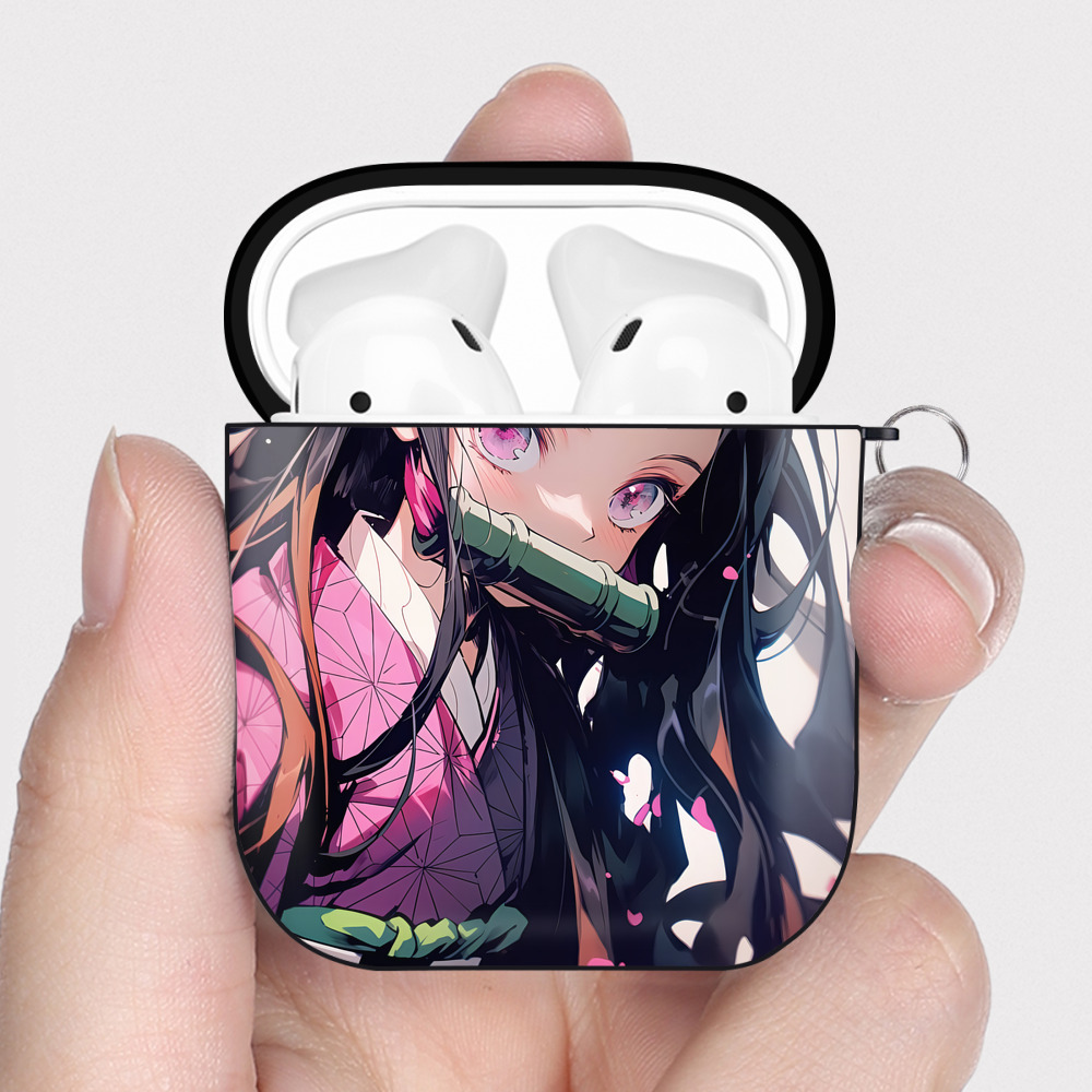 （画像用） 鬼滅の刃（きめつのやいば）竈門 禰󠄀豆子／かまど ねずこ Kamado Nezuko AirPods 第2世代保護ケース ハードシェル ブラック 耐衝撃・防指紋・カラビナ付き