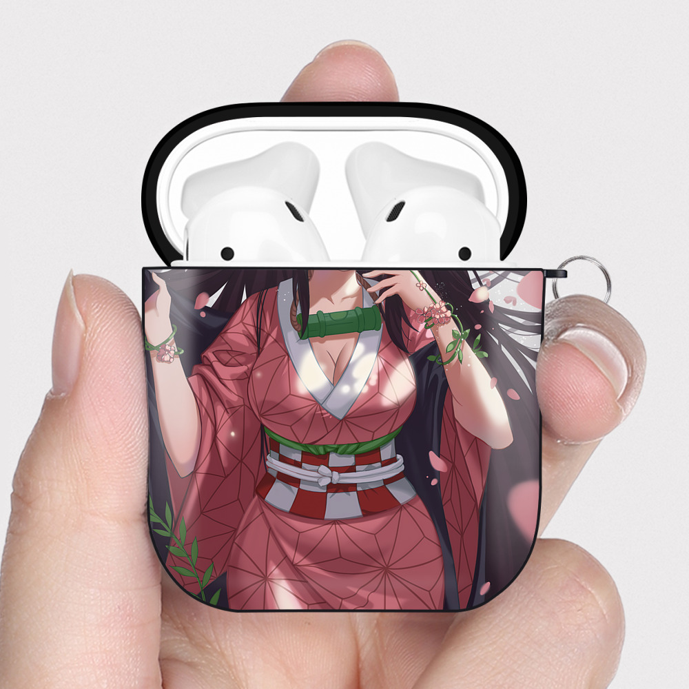 （画像用） 鬼滅の刃（きめつのやいば）竈門 禰󠄀豆子／かまど ねずこ Kamado Nezuko AirPods 第2世代保護ケース ハードシェル ブラック 耐衝撃・防指紋・カラビナ付き