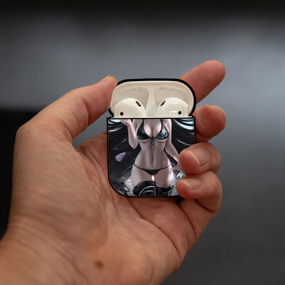 鬼滅の刃（きめつのやいば）竈門 禰󠄀豆子／かまど ねずこ Kamado Nezuko AirPods 第2世代保護ケース ハードシェル ブラック 耐衝撃・防指紋・カラビナ付き