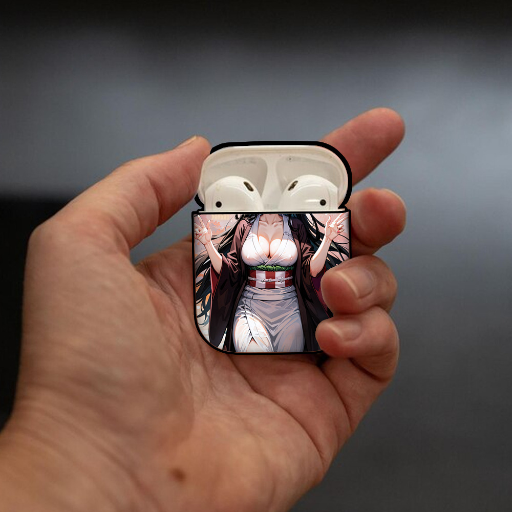 鬼滅の刃（きめつのやいば）竈門 禰󠄀豆子／かまど ねずこ Kamado Nezuko AirPods 第2世代保護ケース ハードシェル ブラック 耐衝撃・防指紋・カラビナ付き