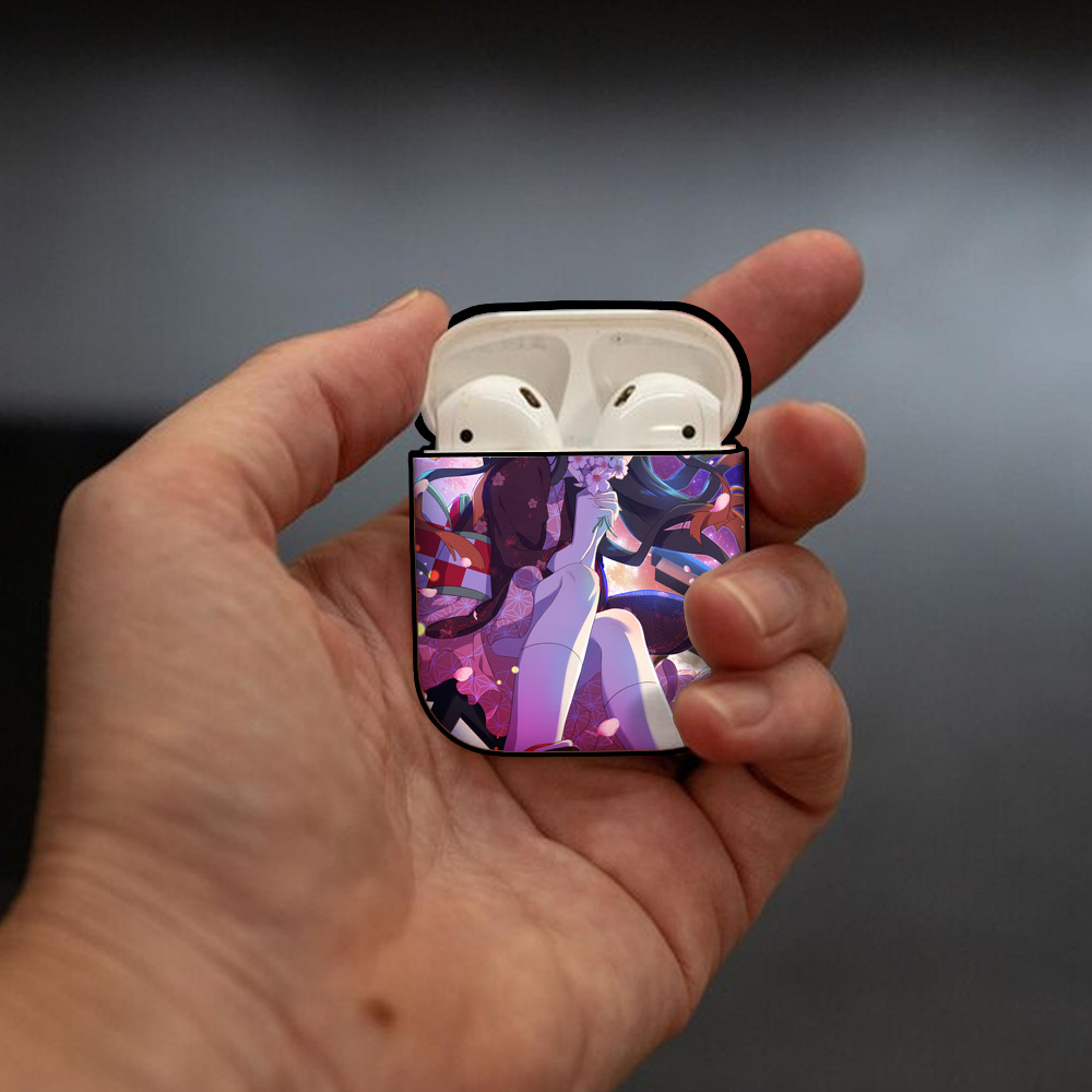 鬼滅の刃（きめつのやいば）竈門 禰󠄀豆子／かまど ねずこ Kamado Nezuko AirPods 第2世代保護ケース ハードシェル ブラック 耐衝撃・防指紋・カラビナ付き