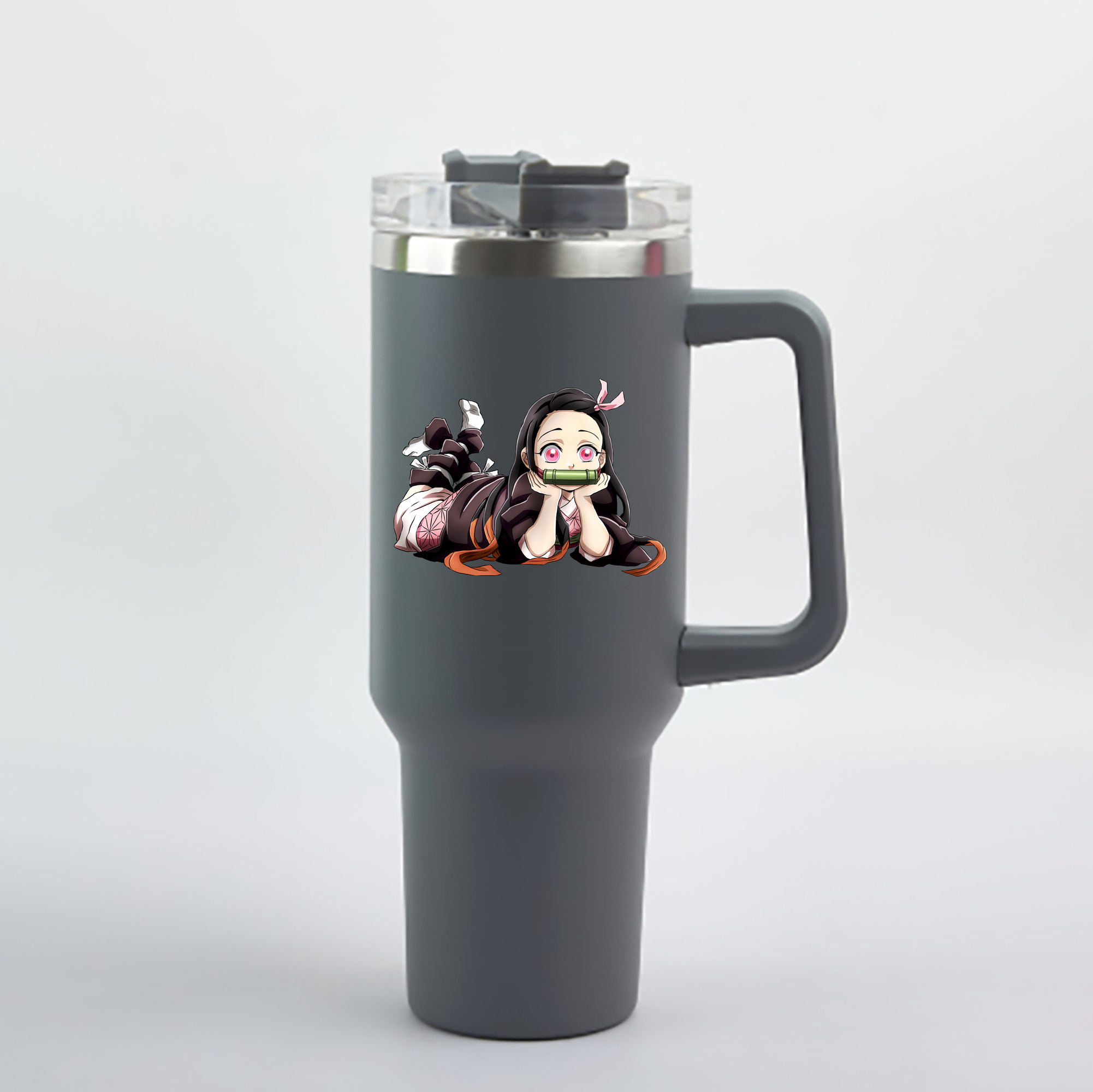 （画像用） 鬼滅の刃（きめつのやいば）竈門 禰󠄀豆子／かまど ねずこ Kamado Nezuko 1200mL車用タンブラー - クリスタルステッカー（プラスチックストロー付き）