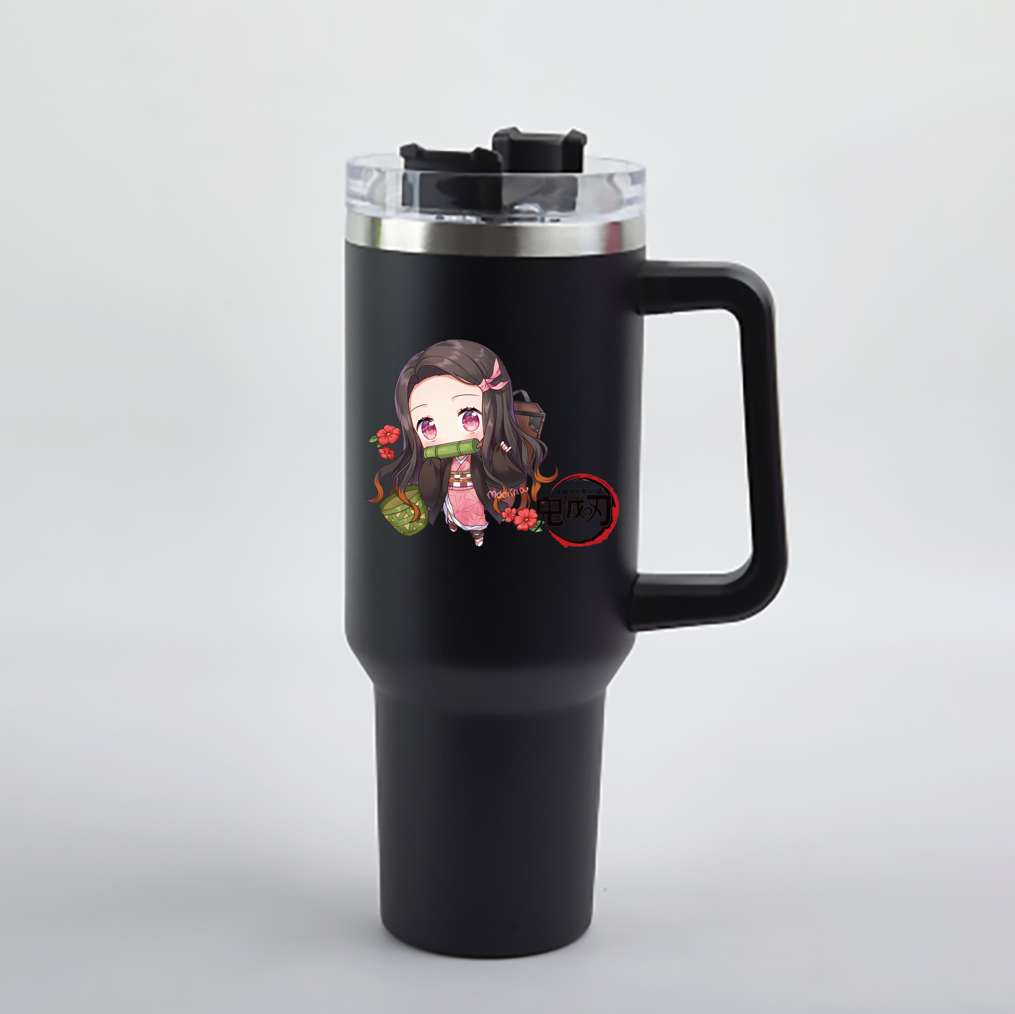 （画像用） 鬼滅の刃（きめつのやいば）竈門 禰󠄀豆子／かまど ねずこ Kamado Nezuko 1200mL車用タンブラー - クリスタルステッカー（プラスチックストロー付き）