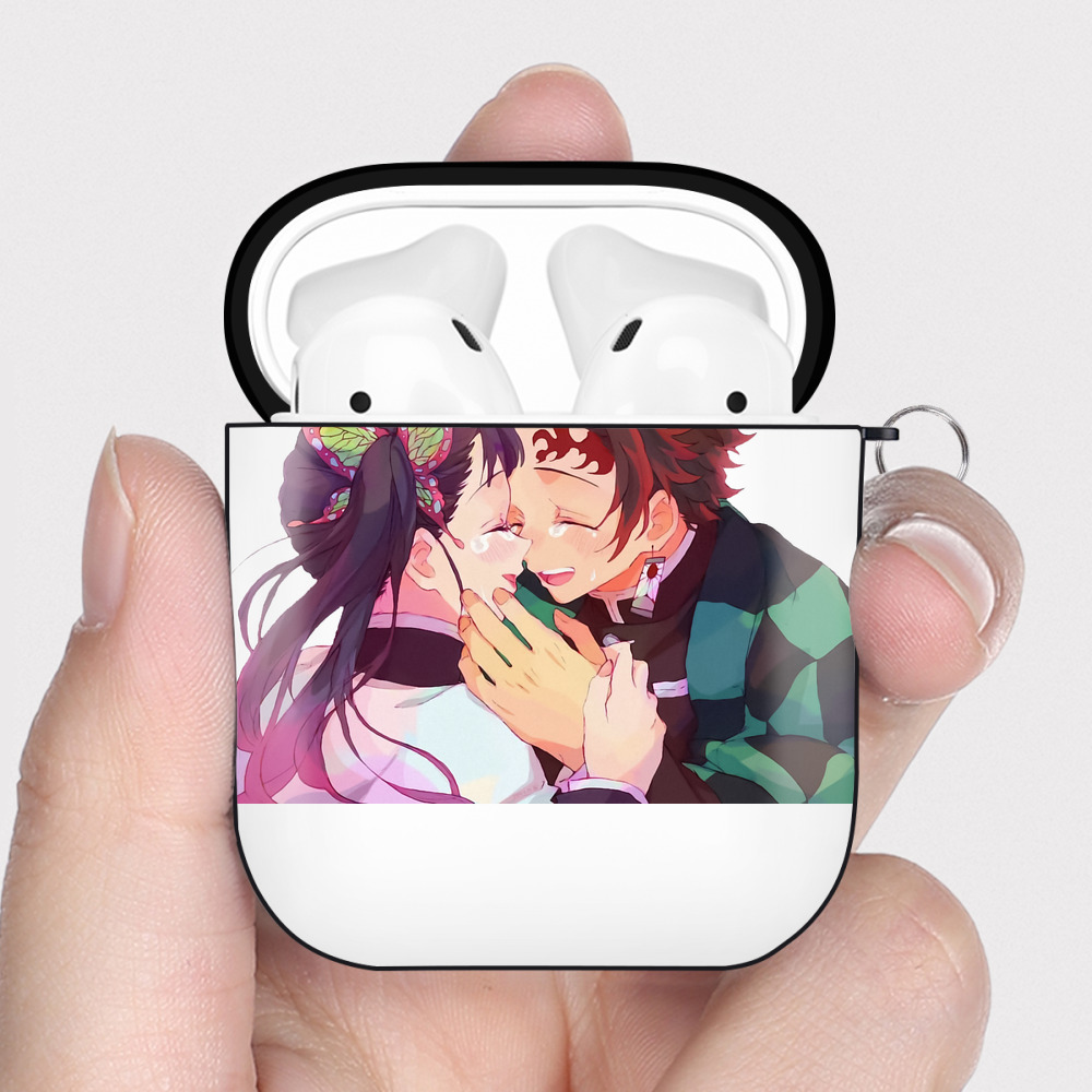 （画像用） 鬼滅の刃 竈門 炭治郎／かまど たんじろう Kamado Tanjirou AirPods 第2世代保護ケース ハードシェル ブラック 耐衝撃・防指紋・カラビナ付き