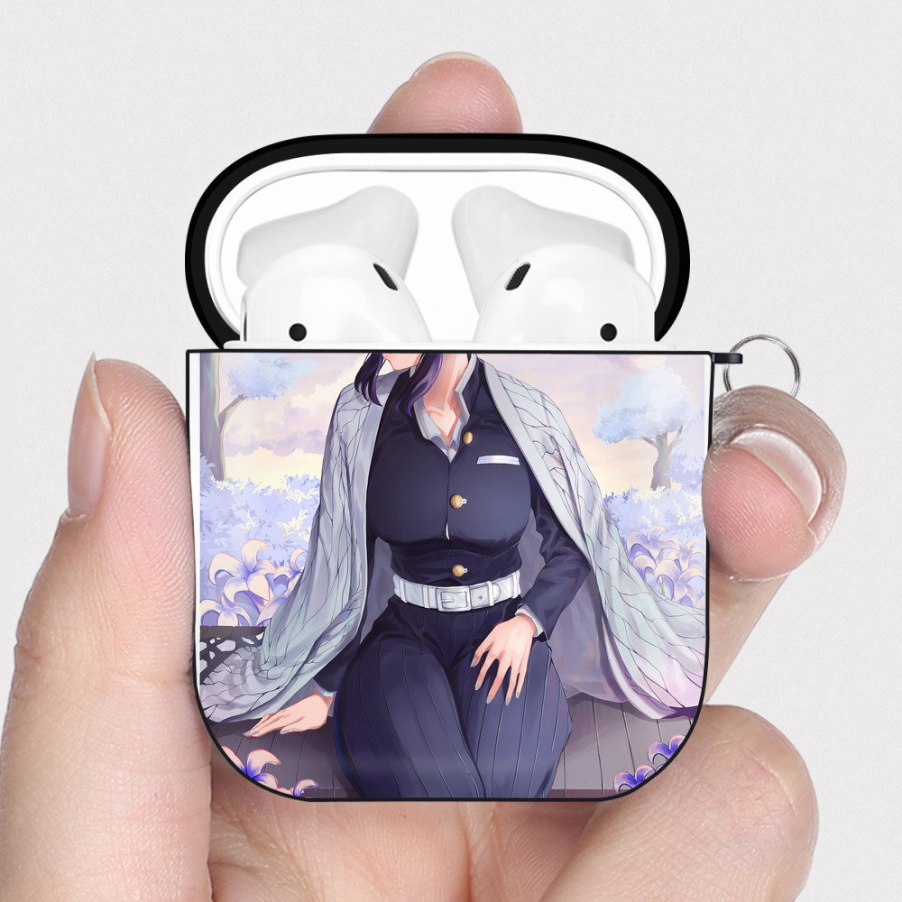 （画像用） 鬼滅の刃（きめつのやいば）蟲柱-胡蝶 しのぶ／こちょう しのぶ Kochou Shinobu AirPods 第2世代保護ケース ハードシェル ブラック 耐衝撃・防指紋・カラビナ付き