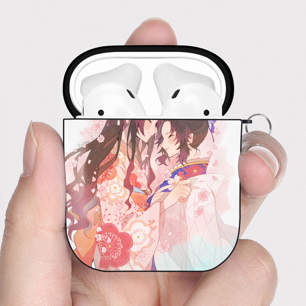 （画像用） 鬼滅の刃（きめつのやいば）蟲柱-胡蝶 しのぶ／こちょう しのぶ Kochou Shinobu AirPods 第2世代保護ケース ハードシェル ブラック 耐衝撃・防指紋・カラビナ付き
