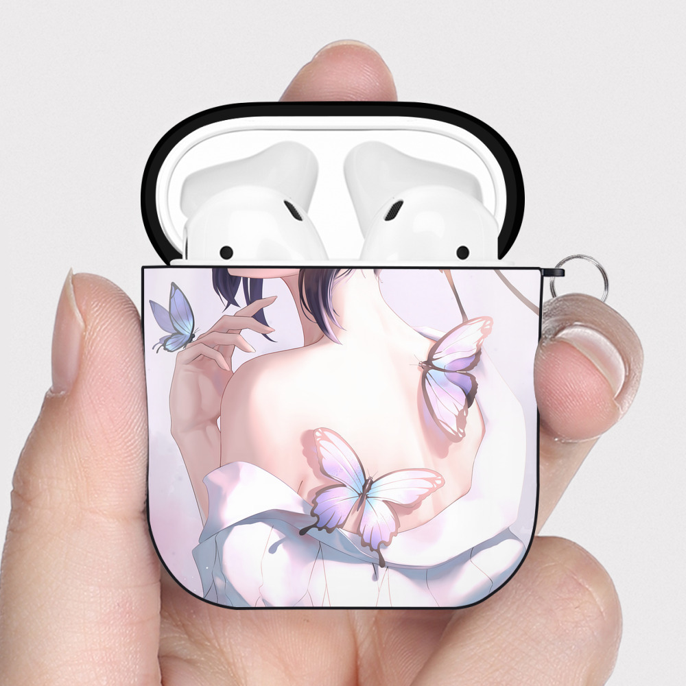 （画像用） 鬼滅の刃（きめつのやいば）蟲柱-胡蝶 しのぶ／こちょう しのぶ Kochou Shinobu AirPods 第2世代保護ケース ハードシェル ブラック 耐衝撃・防指紋・カラビナ付き