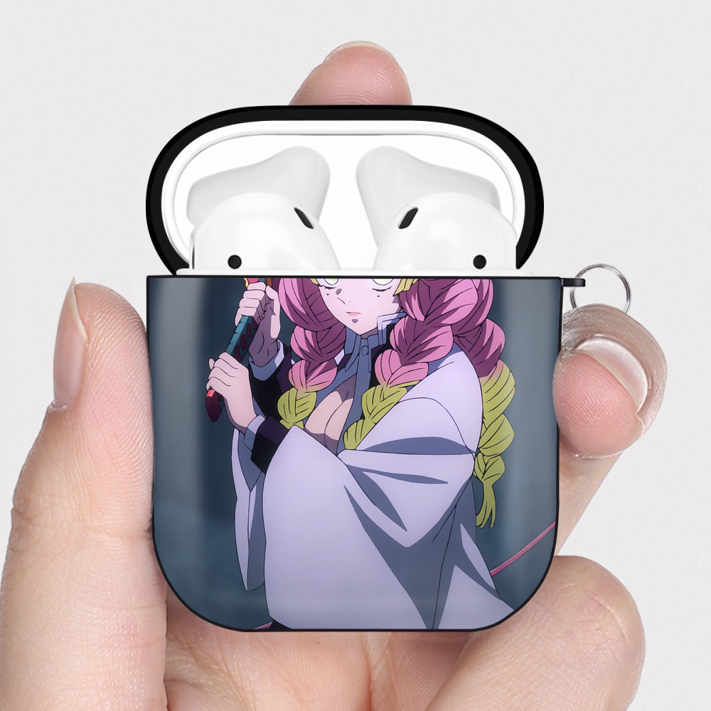 （画像用） 鬼滅の刃（きめつのやいば）恋柱-甘露寺 蜜璃／かんろじ みつり Kanroji Mitsuri AirPods 第2世代保護ケース ハードシェル ブラック 耐衝撃・防指紋・カラビナ付き