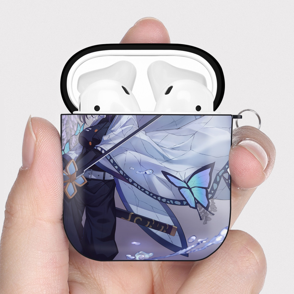 （画像用） 鬼滅の刃（きめつのやいば）蟲柱-胡蝶 しのぶ／こちょう しのぶ Kochou Shinobu AirPods 第2世代保護ケース ハードシェル ブラック 耐衝撃・防指紋・カラビナ付き