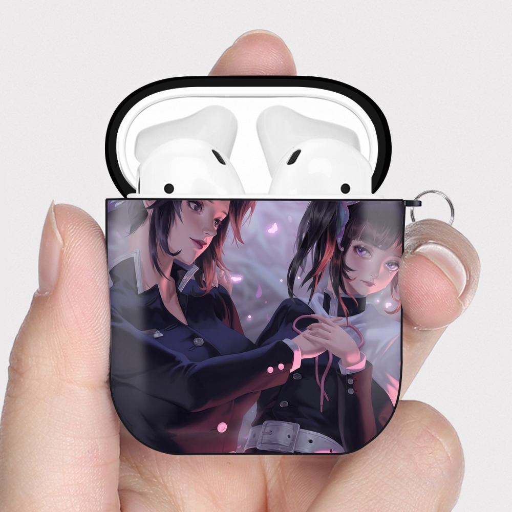 （画像用） 鬼滅の刃（きめつのやいば）蟲柱-胡蝶 しのぶ／こちょう しのぶ Kochou Shinobu AirPods 第2世代保護ケース ハードシェル ブラック 耐衝撃・防指紋・カラビナ付き