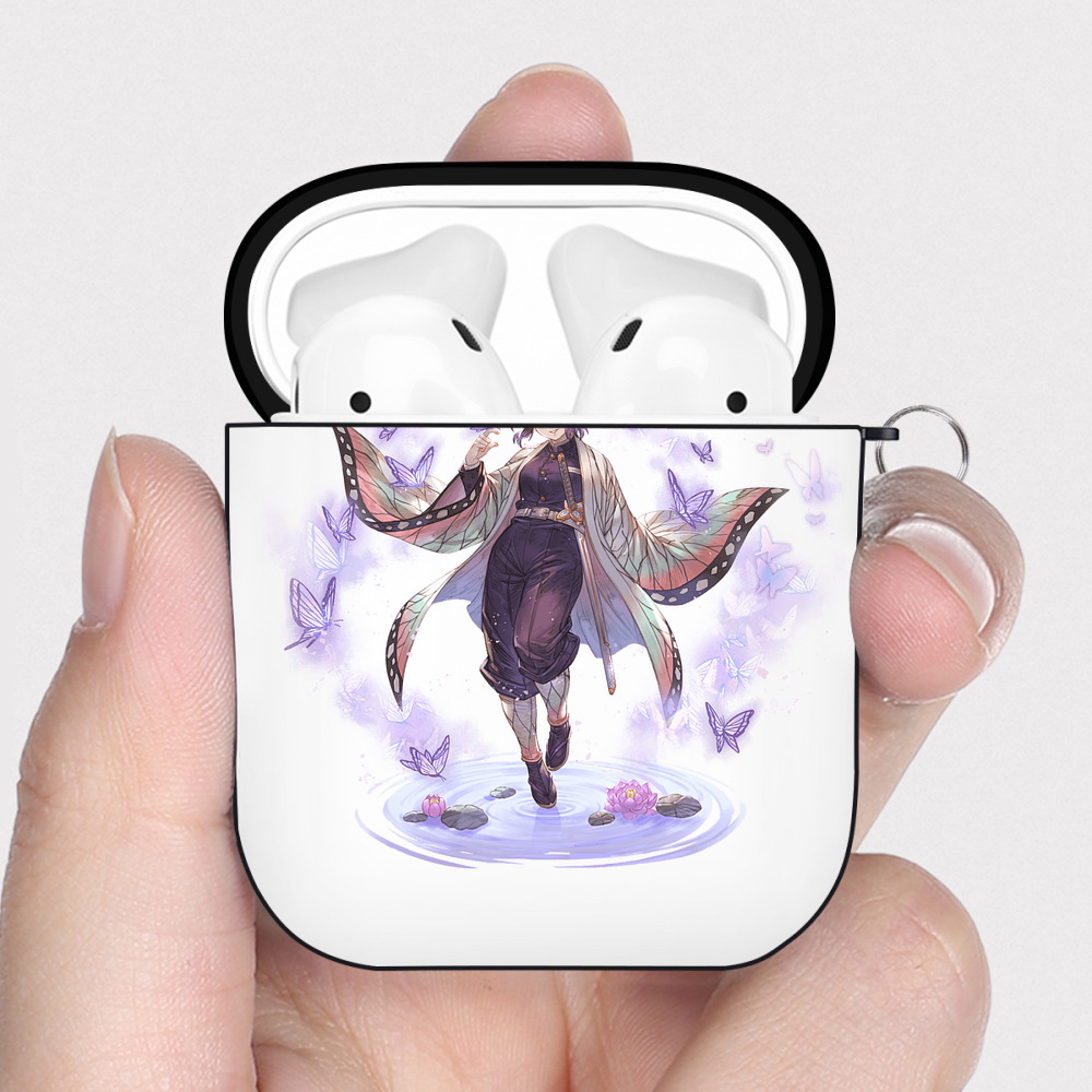 （画像用） 鬼滅の刃（きめつのやいば）蟲柱-胡蝶 しのぶ／こちょう しのぶ Kochou Shinobu AirPods 第2世代保護ケース ハードシェル ブラック 耐衝撃・防指紋・カラビナ付き