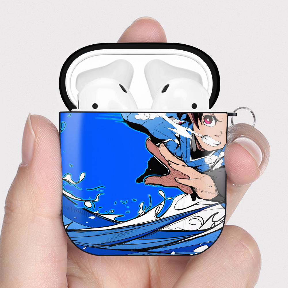 （画像用） 鬼滅の刃（きめつのやいば）竈門 炭治郎／かまど たんじろう Kamado Tanjirou AirPods 第2世代保護ケース ハードシェル ブラック 耐衝撃・防指紋・カラビナ付き
