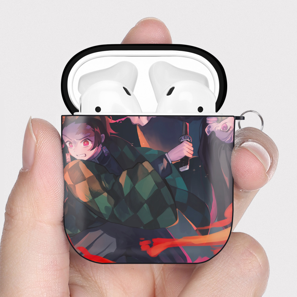 （画像用） 鬼滅の刃（きめつのやいば）竈門 炭治郎／かまど たんじろう Kamado Tanjirou AirPods 第2世代保護ケース ハードシェル ブラック 耐衝撃・防指紋・カラビナ付き