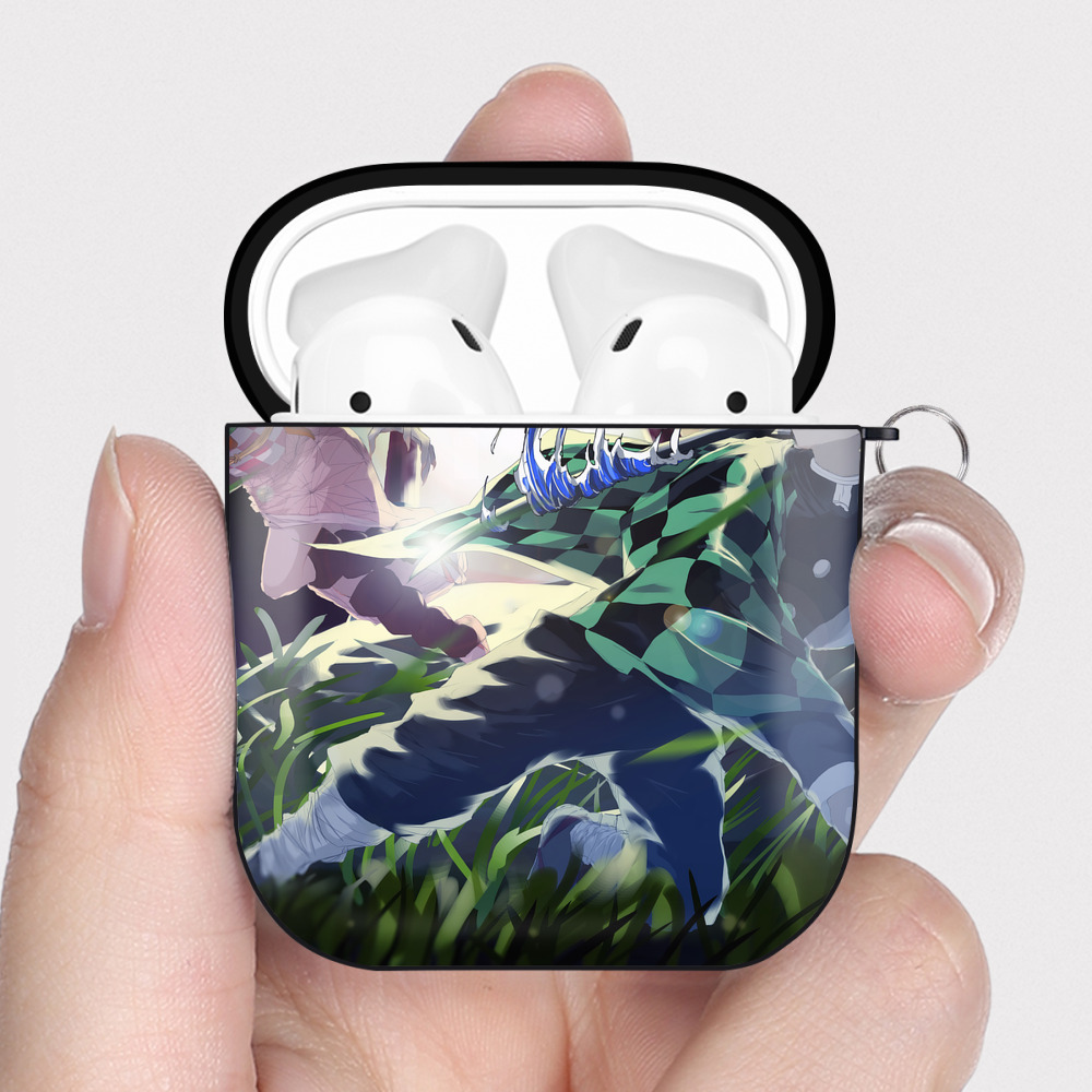 （画像用） 鬼滅の刃（きめつのやいば）竈門 炭治郎／かまど たんじろう Kamado Tanjirou AirPods 第2世代保護ケース ハードシェル ブラック 耐衝撃・防指紋・カラビナ付き