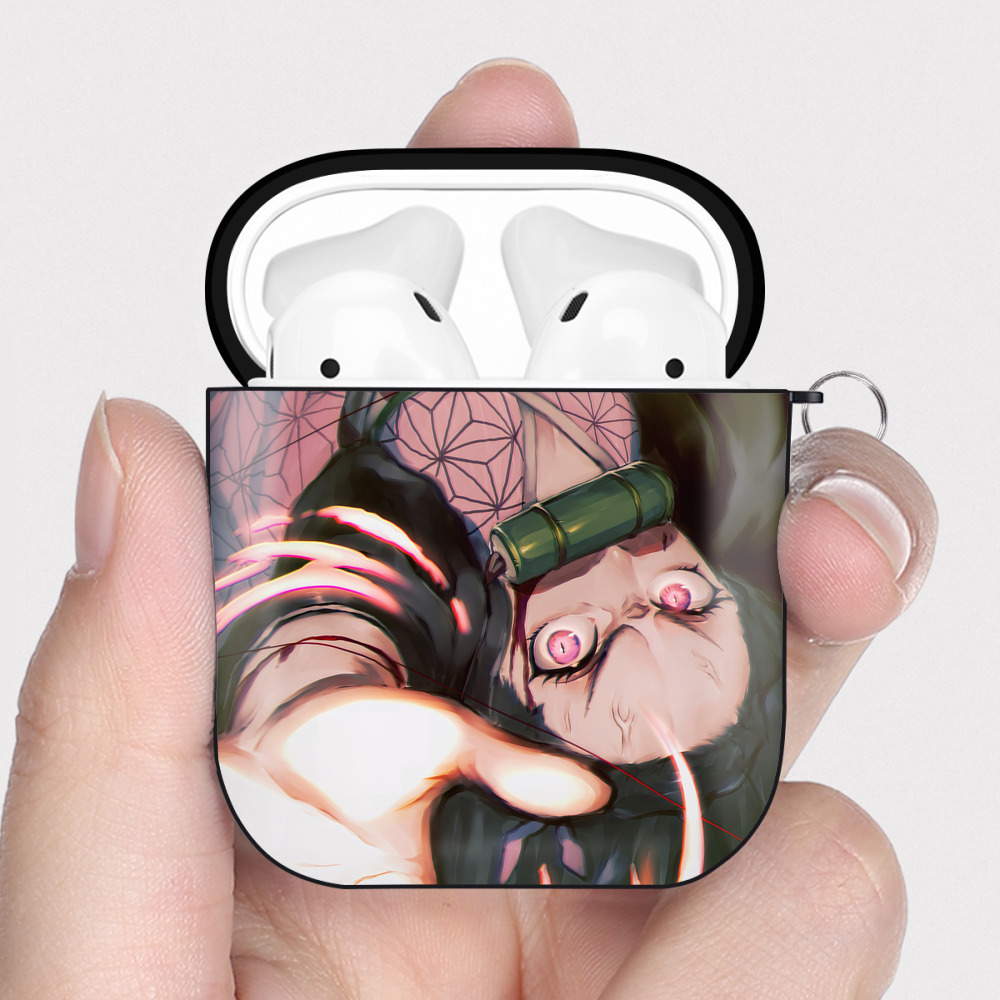（画像用） 鬼滅の刃（きめつのやいば）竈門 禰󠄀豆子／かまど ねずこ Kamado Nezuko AirPods 第2世代保護ケース ハードシェル ブラック 耐衝撃・防指紋・カラビナ付き