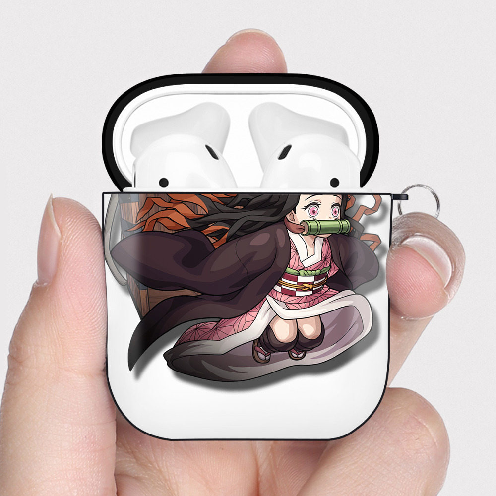 （画像用） 鬼滅の刃（きめつのやいば）竈門 禰󠄀豆子／かまど ねずこ Kamado Nezuko AirPods 第2世代保護ケース ハードシェル ブラック 耐衝撃・防指紋・カラビナ付き