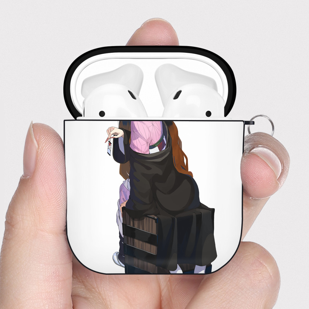 （画像用） 鬼滅の刃（きめつのやいば）竈門 禰󠄀豆子／かまど ねずこ Kamado Nezuko AirPods 第2世代保護ケース ハードシェル ブラック 耐衝撃・防指紋・カラビナ付き