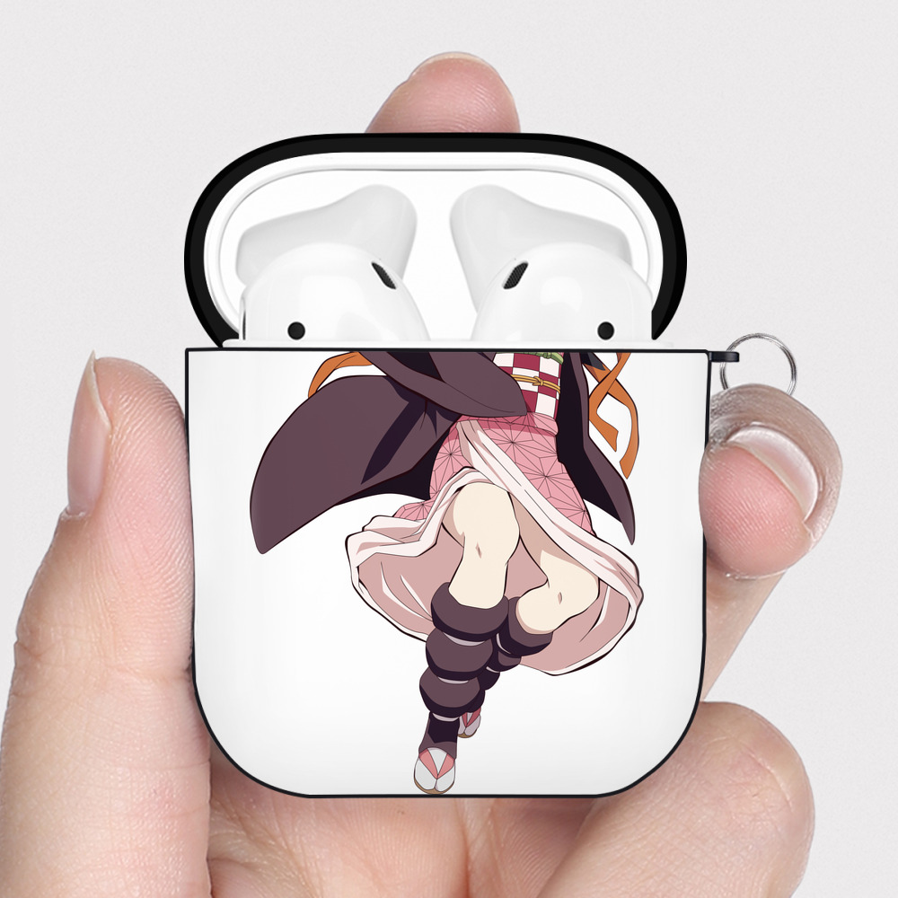 （画像用） 鬼滅の刃（きめつのやいば）竈門 禰󠄀豆子／かまど ねずこ Kamado Nezuko AirPods 第2世代保護ケース ハードシェル ブラック 耐衝撃・防指紋・カラビナ付き