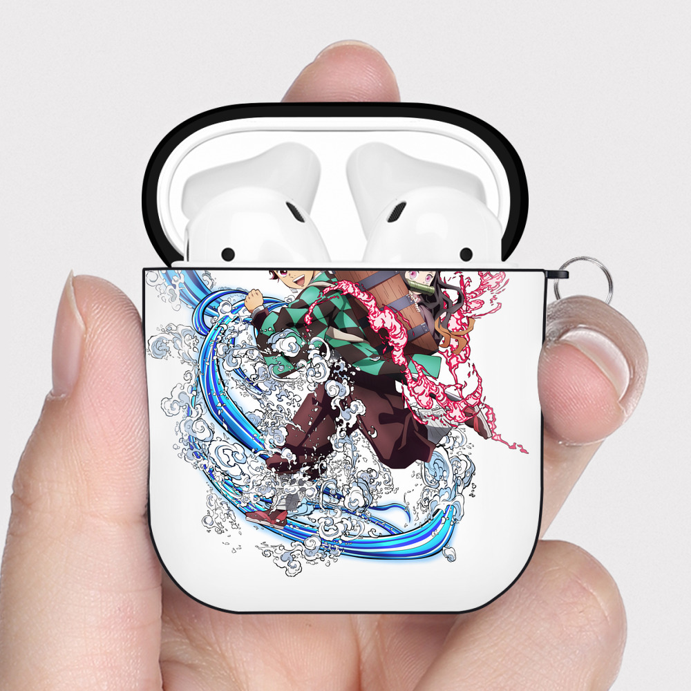 （画像用） 鬼滅の刃（きめつのやいば）竈門 禰󠄀豆子／かまど ねずこ Kamado Nezuko AirPods 第2世代保護ケース ハードシェル ブラック 耐衝撃・防指紋・カラビナ付き