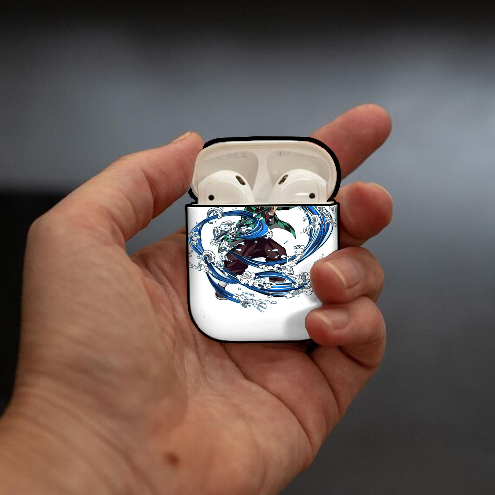 鬼滅の刃 竈門 炭治郎／かまど たんじろう Kamado Tanjirou AirPods 第2世代保護ケース ハードシェル ブラック 耐衝撃・防指紋・カラビナ付き