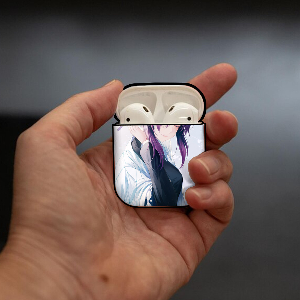 鬼滅の刃（きめつのやいば）蟲柱-胡蝶 しのぶ／こちょう しのぶ Kochou Shinobu AirPods 第2世代保護ケース ハードシェル ブラック 耐衝撃・防指紋・カラビナ付き