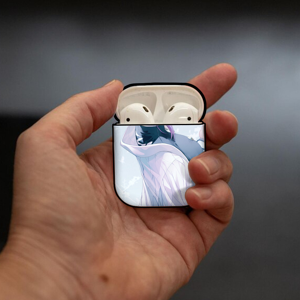 鬼滅の刃（きめつのやいば）蟲柱-胡蝶 しのぶ／こちょう しのぶ Kochou Shinobu AirPods 第2世代保護ケース ハードシェル ブラック 耐衝撃・防指紋・カラビナ付き