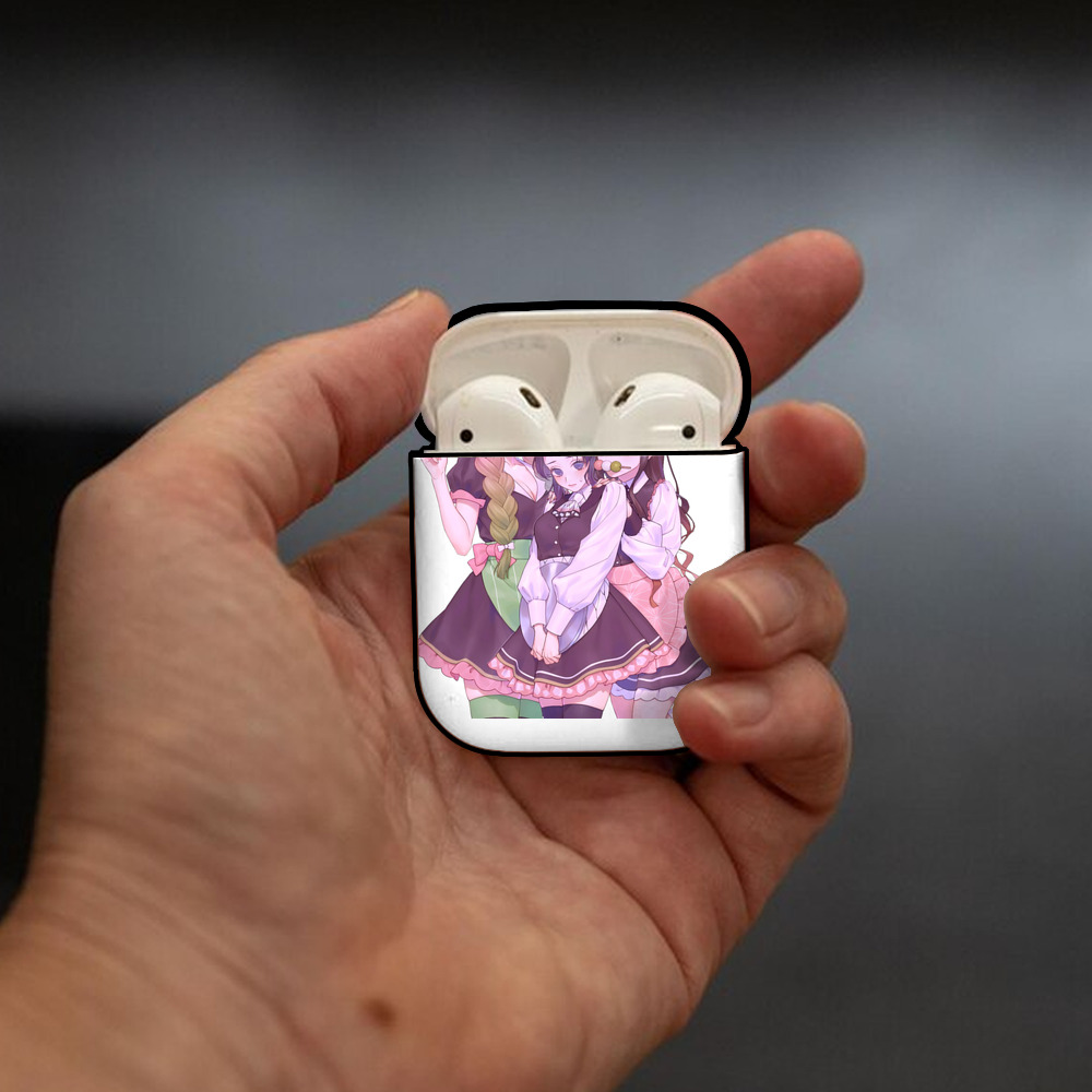 鬼滅の刃（きめつのやいば）蟲柱-胡蝶 しのぶ／こちょう しのぶ Kochou Shinobu AirPods 第2世代保護ケース ハードシェル ブラック 耐衝撃・防指紋・カラビナ付き