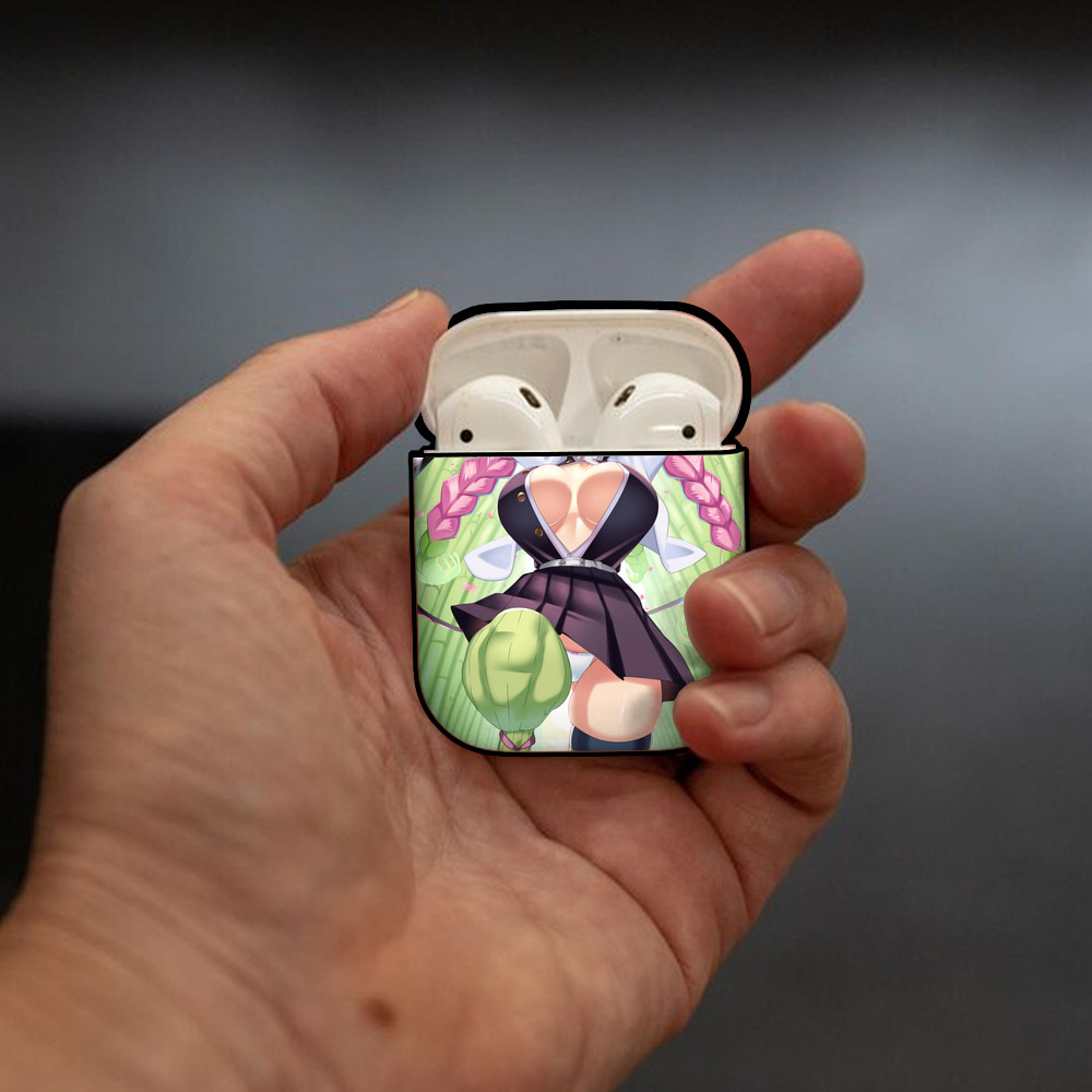 鬼滅の刃（きめつのやいば）恋柱-甘露寺 蜜璃／かんろじ みつり Kanroji Mitsuri AirPods 第2世代保護ケース ハードシェル ブラック 耐衝撃・防指紋・カラビナ付き