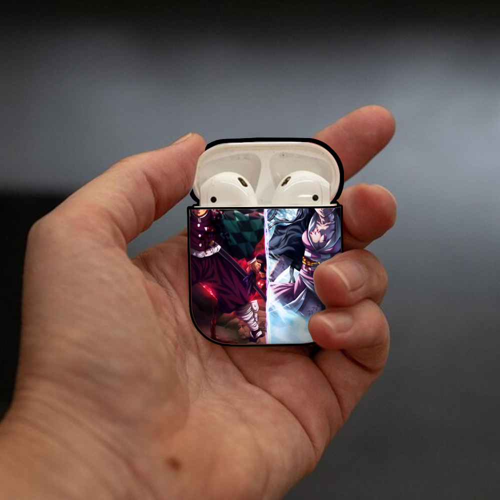 鬼滅の刃（きめつのやいば）竈門 炭治郎／かまど たんじろう Kamado Tanjirou AirPods 第2世代保護ケース ハードシェル ブラック 耐衝撃・防指紋・カラビナ付き