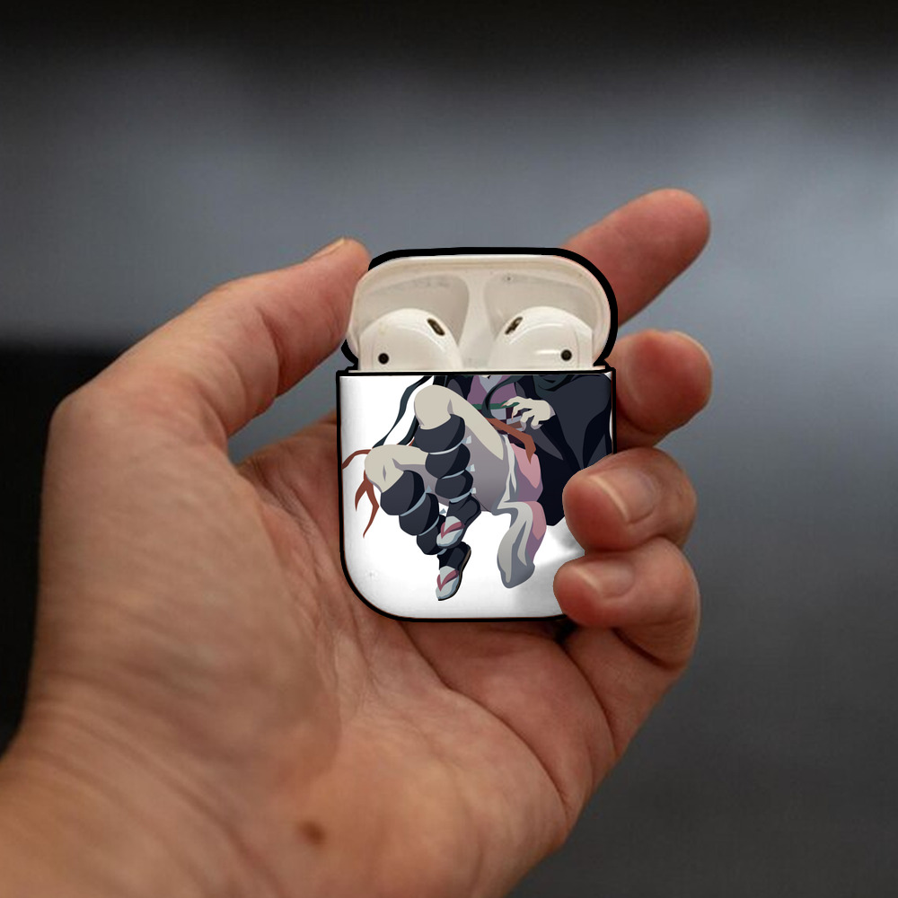 鬼滅の刃（きめつのやいば）竈門 禰󠄀豆子／かまど ねずこ Kamado Nezuko AirPods 第2世代保護ケース ハードシェル ブラック 耐衝撃・防指紋・カラビナ付き