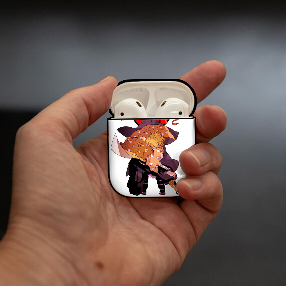 鬼滅の刃（きめつのやいば）我妻 善逸／あがつま ぜんいつ Agatsuma Zenitsu AirPods 第2世代保護ケース ハードシェル ブラック 耐衝撃・防指紋・カラビナ付き