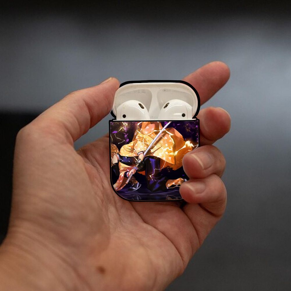 鬼滅の刃（きめつのやいば）我妻 善逸／あがつま ぜんいつ Agatsuma Zenitsu AirPods 第2世代保護ケース ハードシェル ブラック 耐衝撃・防指紋・カラビナ付き