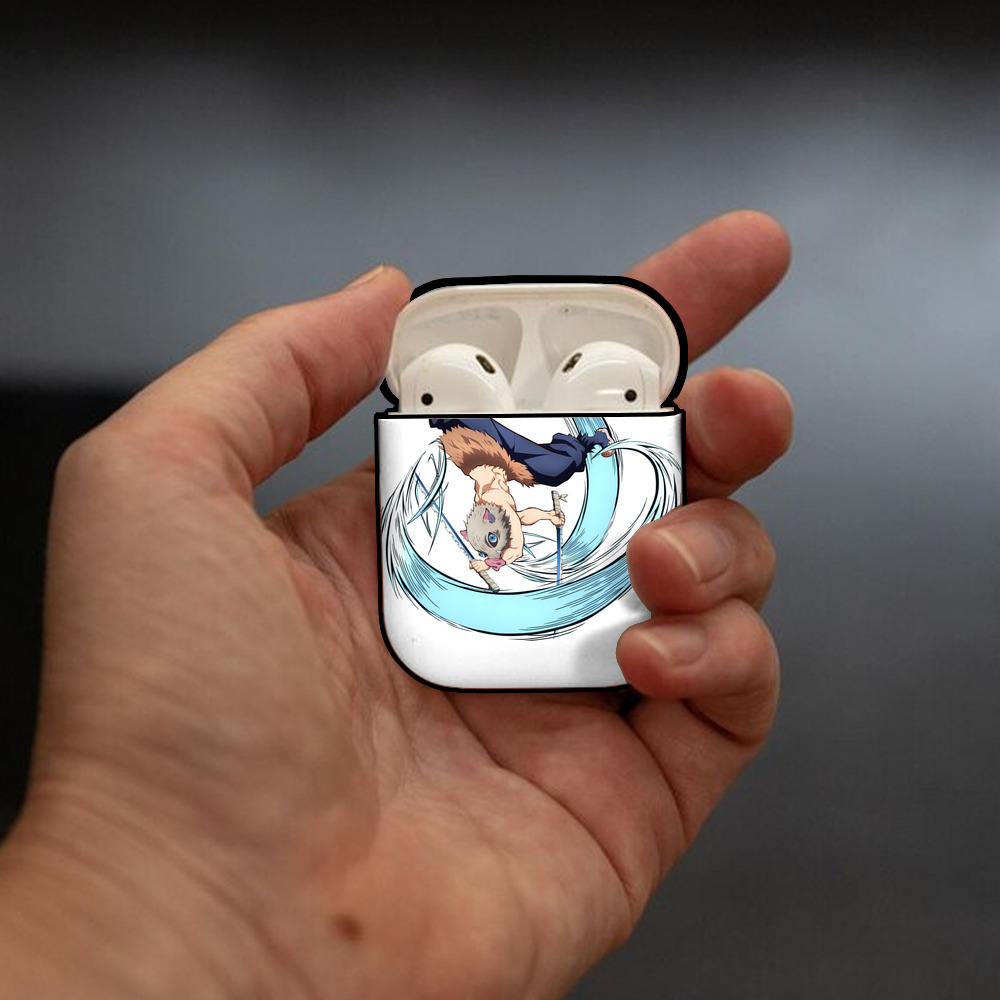 鬼滅の刃（きめつのやいば）嘴平 伊之助／はしびら いのすけ Hashibira Inosuke AirPods 第2世代保護ケース ハードシェル ブラック 耐衝撃・防指紋・カラビナ付き