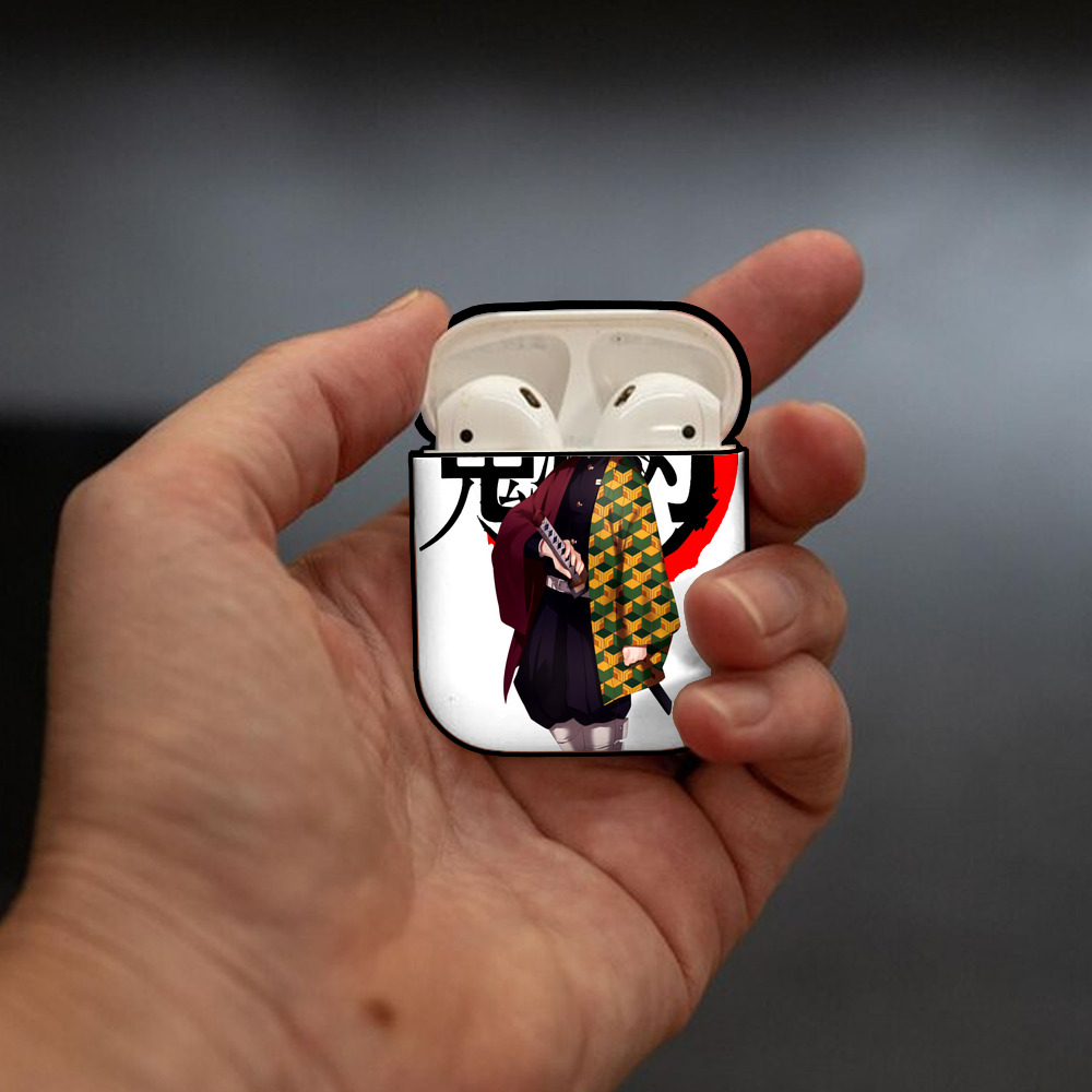 鬼滅の刃（きめつのやいば）水柱-冨岡 義勇／とみおか ぎゆう Tomioka Giyuu AirPods 第2世代保護ケース ハードシェル ブラック 耐衝撃・防指紋・カラビナ付き
