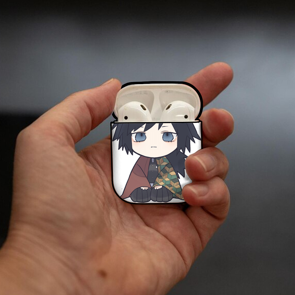 鬼滅の刃（きめつのやいば）水柱-冨岡 義勇／とみおか ぎゆう Tomioka Giyuu AirPods 第2世代保護ケース ハードシェル ブラック 耐衝撃・防指紋・カラビナ付き